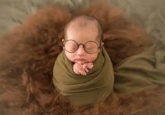 三个月大婴儿白天哭闹不断？高峰期时长一文读懂！